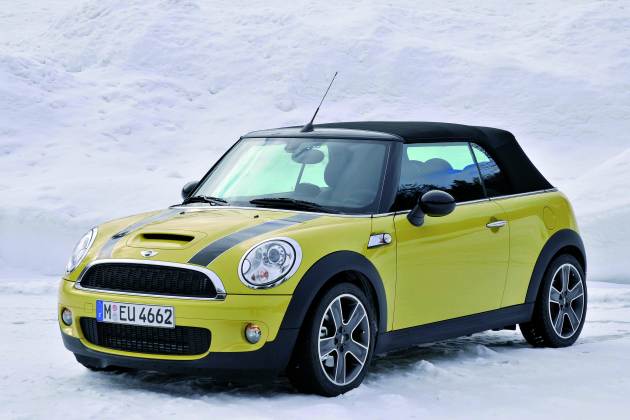 Mini Cooper S Cabrio:
MINI MEDIA INFORMATION - FOR EDITORIAL PURPOSES ONLY
NEW MINI CONVERTIBLE, AUSTRIA 2009